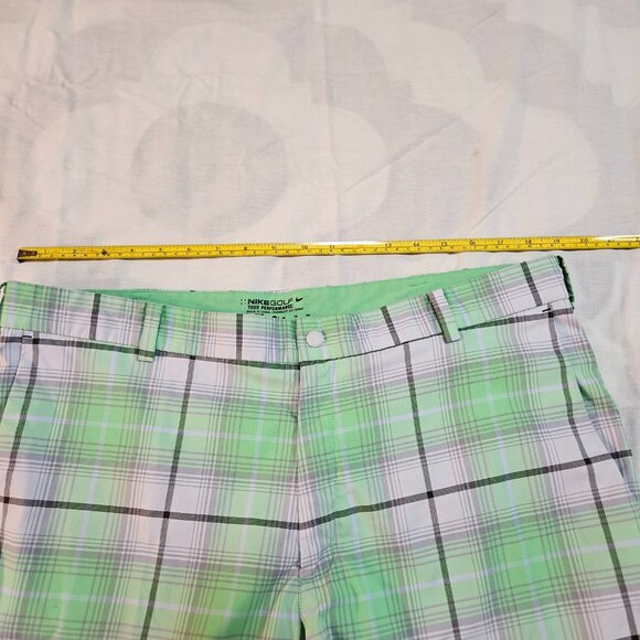 NIKE GOLF Tour Performance Dri-Fit Shorts Mens 38 Bright Green Plaid Spring Club - Picture 3 of 7